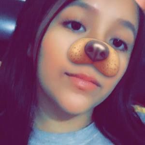 Meet your Posher, Azucena